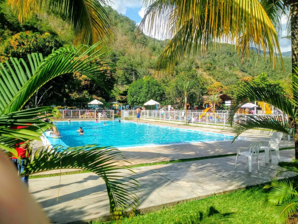 Hotel El Tirol San Ramón Zewnętrze zdjęcie